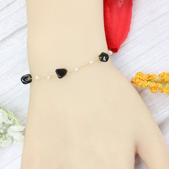 "Trendy Handmade Bracelet – A Thoughtful Gift for Girls & Women | UNVRC1671 - Picture 4 of 10